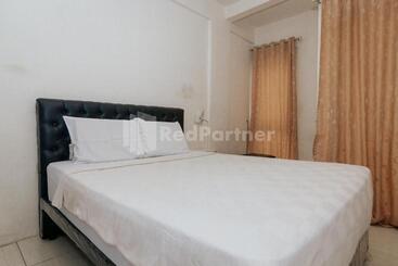 هتل Redliving Apartemen Skylounge Tamansari Vanez Room