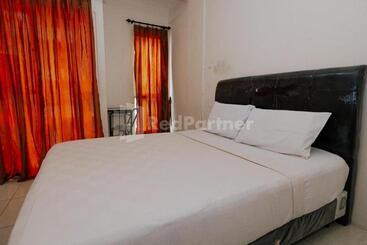 هتل Redliving Apartemen Skylounge Tamansari Vanez Room