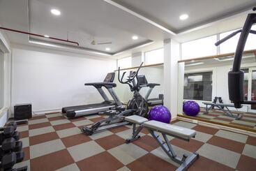 هتل Sairaj Beach Resort   Calangute Goa
