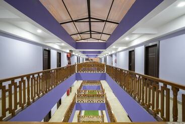 هتل Sairaj Beach Resort   Calangute Goa