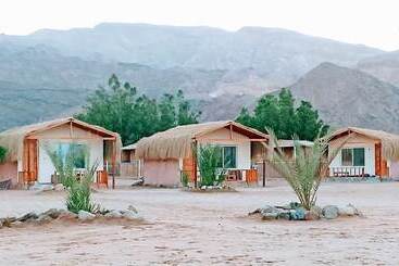 هتل Shanty Camp
