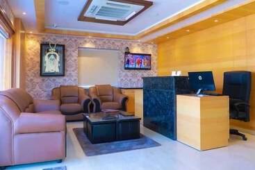 هتل Spring Hill Tirupati