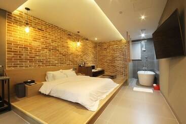 Motel Changwon Jinhae Yongwon Hotel Vin