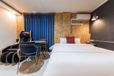 مُتل Chuncheon Hotel Cozy