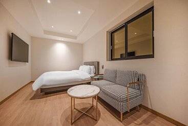 Мотель Daegu Dongdaegu Station Hotel Cherish