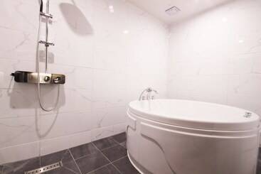 مُتل Daegu Pyeongri Dong Hotel Cian