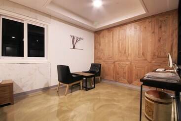 مُتل Daegu Pyeongri Dong Hotel Cian