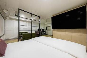 مُتل Daegu Pyeongri Dong Hotel Cian