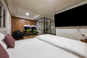 مُتل Daegu Pyeongri Dong Hotel Cian