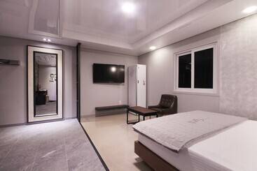 مُتل Daegu Pyeongri Dong Hotel Cian