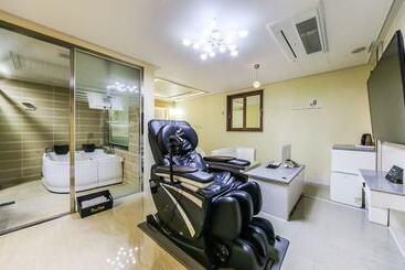مُتل Ulsan Junggu Time