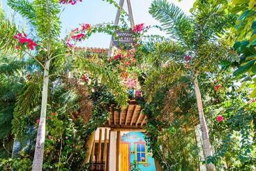 مسافرخانه Villa Paihia