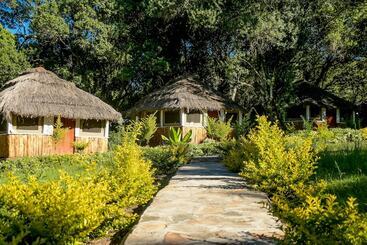 هتل Giraffe Hills Mara Camp