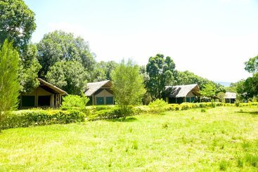 هتل Giraffe Hills Mara Camp