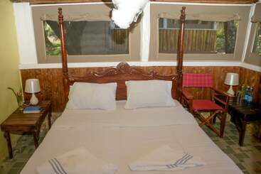 هتل Giraffe Hills Mara Camp