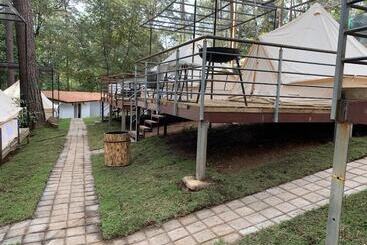 هتل Glamping Rio Valle De Bravo