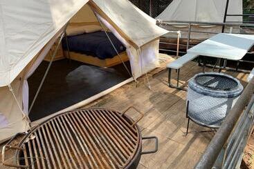 هتل Glamping Rio Valle De Bravo