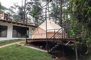 هتل Glamping Rio Valle De Bravo