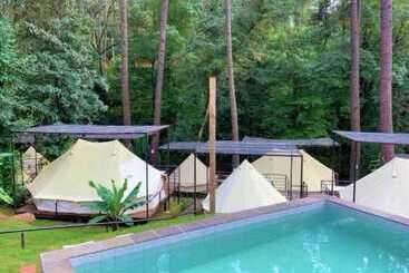 هتل Glamping Rio Valle De Bravo