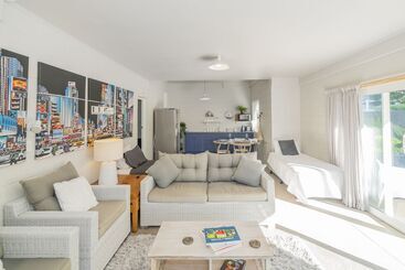 هتل Oceans 88 Whitianga Coastal Accommodation Suites