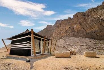 هتل Pura Eco Retreat Jebel Hafit Desert Park