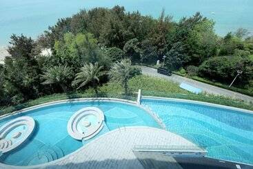هتل Sheraton Beihai Resort