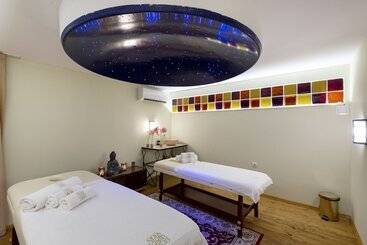 هتل Spa Alchemist Residence