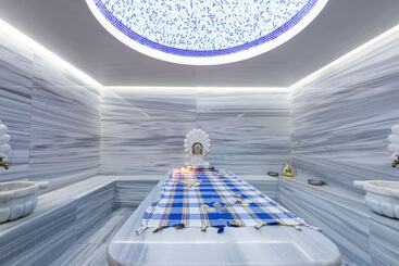 هتل Spa Alchemist Residence