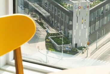 هتل The Laundry Rooms Station Park Kitchener