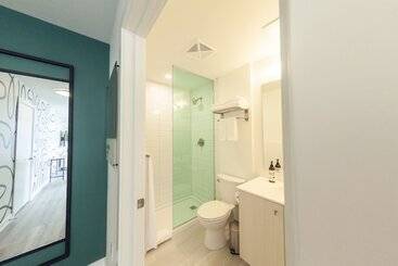 هتل The Laundry Rooms Station Park Kitchener