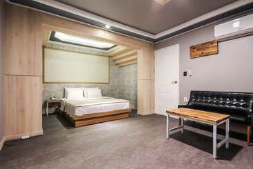مُتل Gumi Wonpyeongdong Hotel Ruby