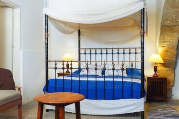 پانسیون Zoe Traditional Holiday Apartments B&b