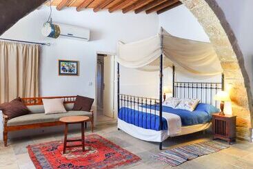 پانسیون Zoe Traditional Holiday Apartments B&b
