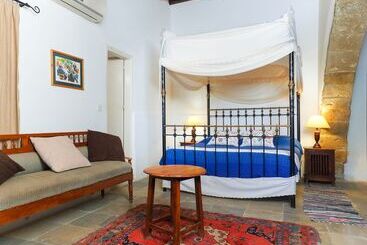 پانسیون Zoe Traditional Holiday Apartments B&b
