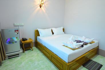 Royal Palace Hotel   Magway