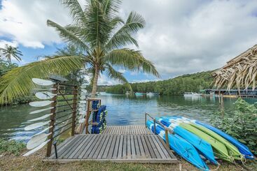 The Little White Bird Traveller Hostel - Koh Kut