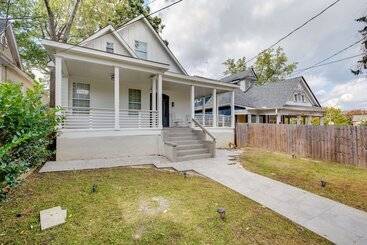 Family Home W/ Backyard ~ 2 Mi To Downtown Atlanta