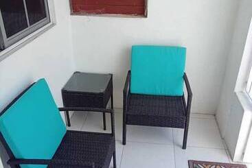 تختخواب و صبحانه Harmony Vybz Apartment