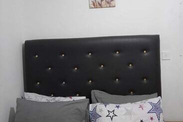 تختخواب و صبحانه Harmony Vybz Apartment