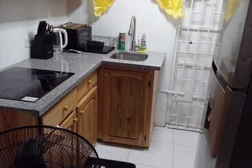 تختخواب و صبحانه Harmony Vybz Apartment