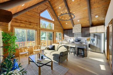 Brand New Idaho Springs Cabin W/ Patio & Fire Pit!