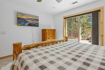 Cabin On Knight