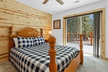 Cabin On Knight