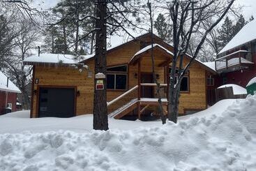 Cabin On Knight