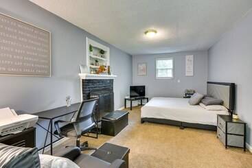 コテージ Charming Lexington Home   2 Mi To Downtown!