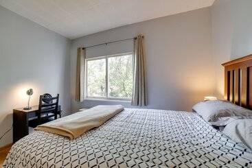 Charming Pittsburgh Home ~ 2 Mi To Downtown