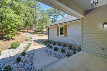 Luxury Lakefront Retreat W/ Deck & Patio!