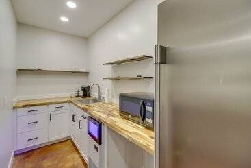 Luxury Lakefront Retreat W/ Deck & Patio!