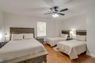 Luxury Lakefront Retreat W/ Deck & Patio!