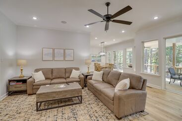 Luxury Lakefront Retreat W/ Deck & Patio!